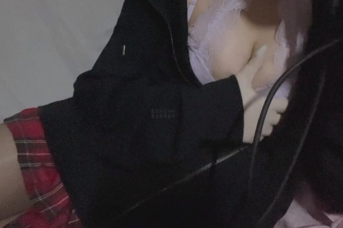 一、个人背景与直播带货的起步