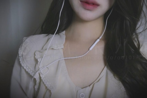 小温妤baby的沉浸式声音疗愈体验,深夜电台里的温馨陪伴